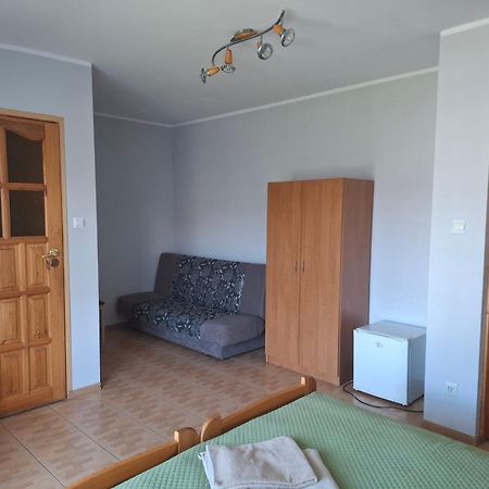 Dom Wczasowy Plomyk Wladyslawowo Exterior foto