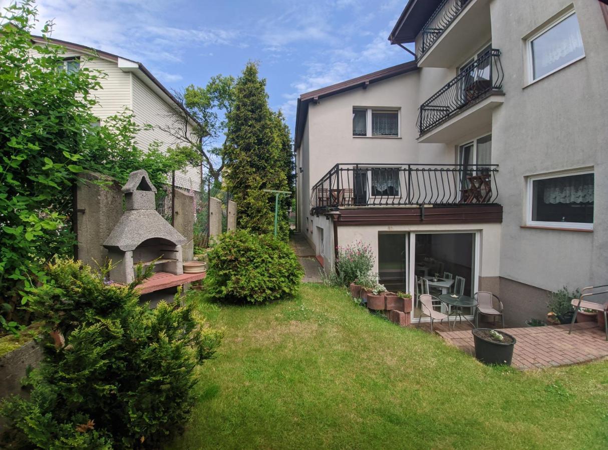 Dom Wczasowy Plomyk Wladyslawowo Exterior foto
