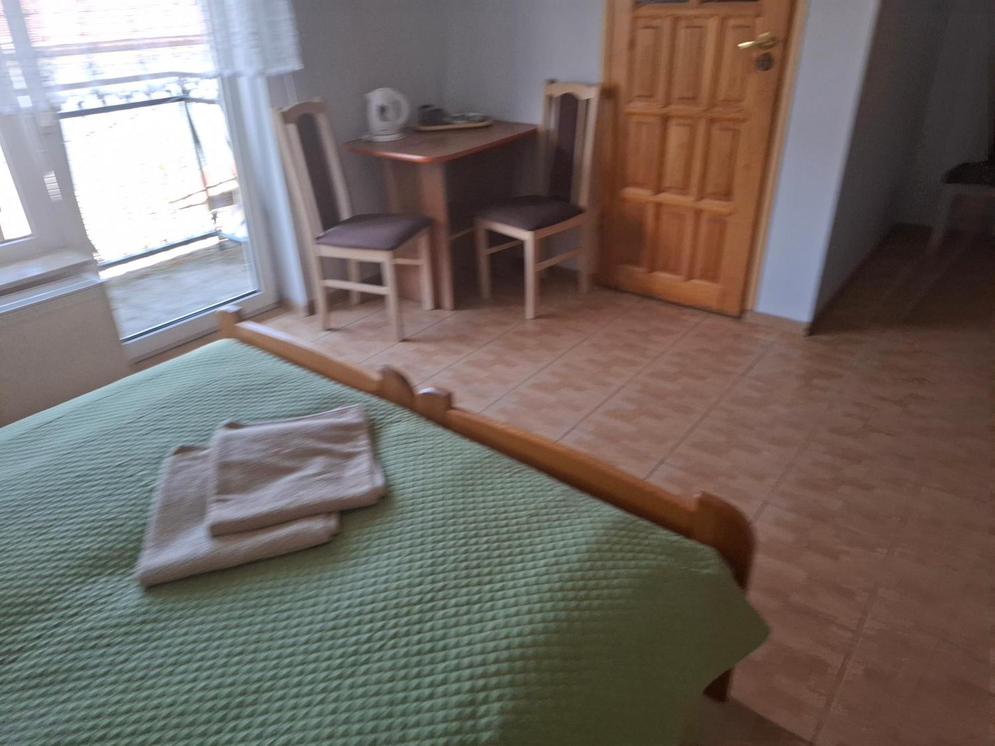 Dom Wczasowy Plomyk Wladyslawowo Exterior foto